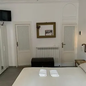  Oda ve Kahvaltı Fraleporte